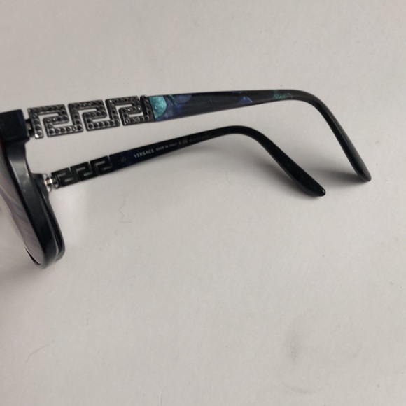 Versace Frames Only.. - Picture 6 of 8